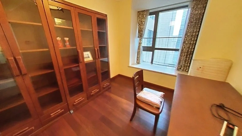 Paul International Plaza - View 2