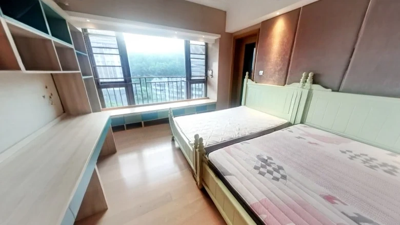 Elegance Spring Mountain Residence - View 3