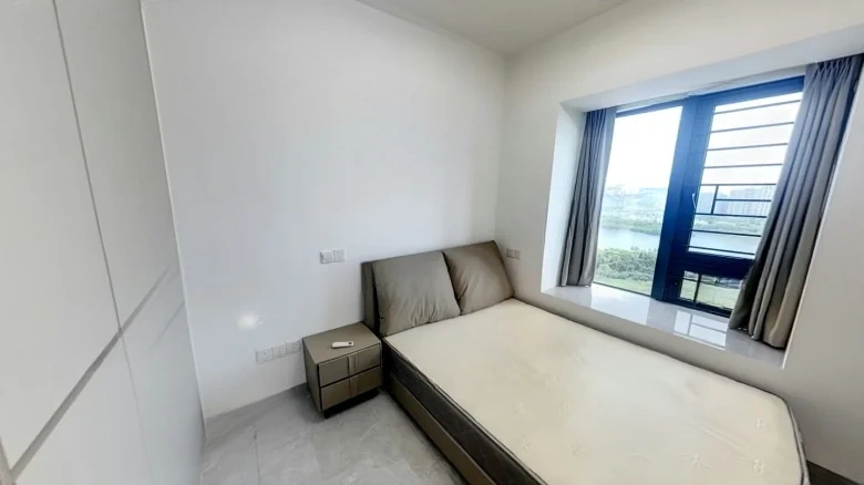 Golden Link Bay Garden - View 2