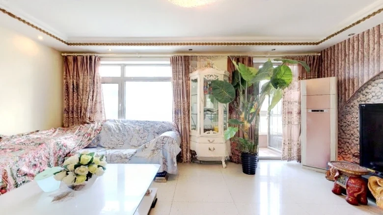 Observation Construction Courtyard Garden - View 11