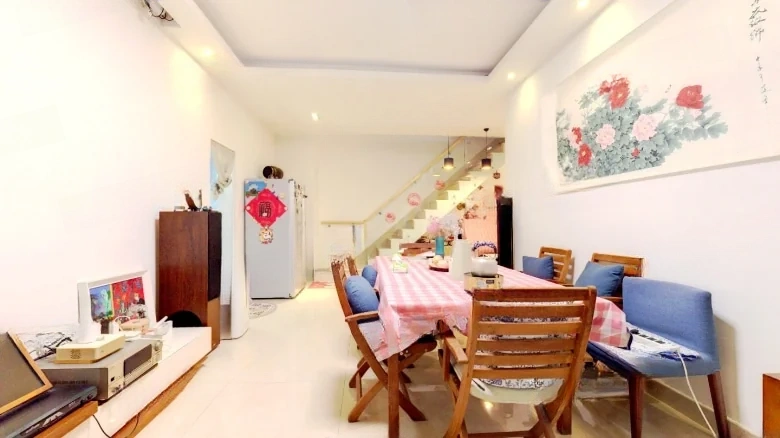 Sunshine Yard Above - View 8