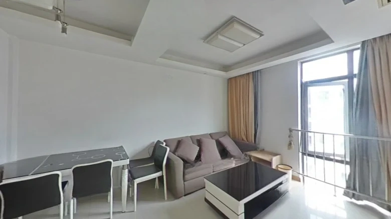 Platinum Apartment - View 3