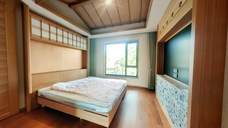 Jinshi Ten Thousand Alleys - View 2