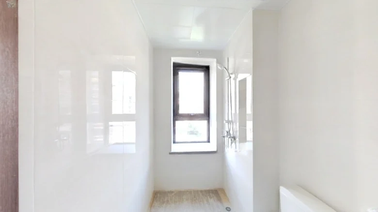 Spring Wind South Bank East Garden - View 10