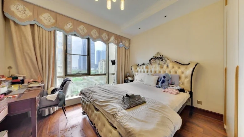 Inwin Crown International - View 2