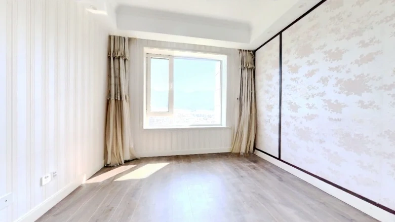 China Iron and Steel Corporation's Coastal Garden - View 2