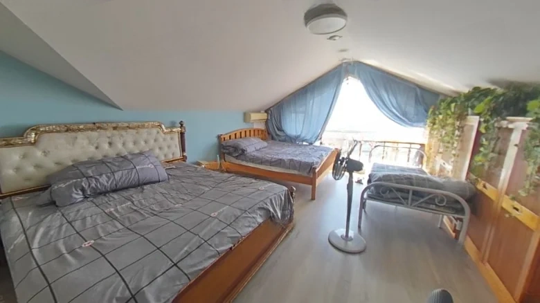 Happy Sea Mansion Courtyard - View 3