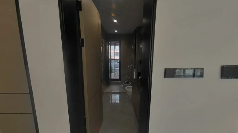 China Sea East Port - View 13