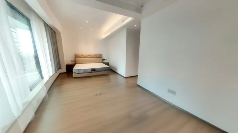 Nessus Island U6 - View 12