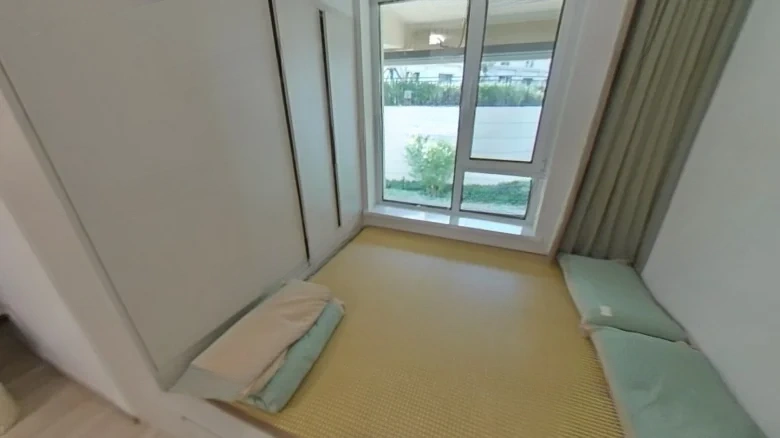 Outstanding Isle Sea - View 4