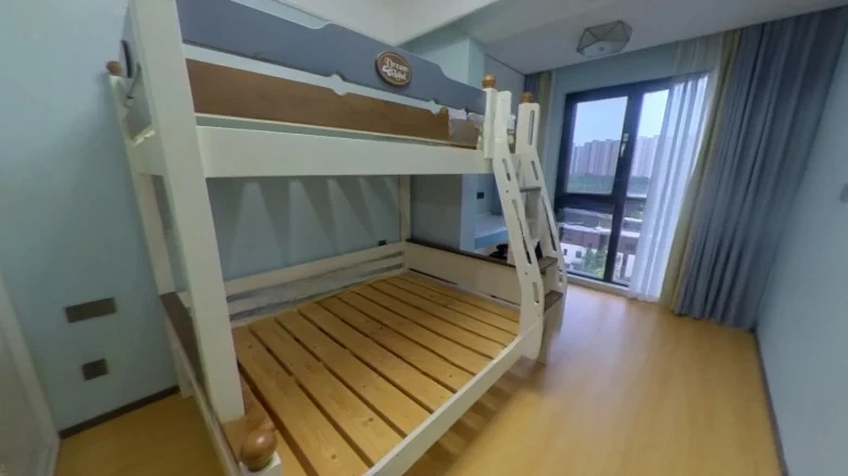 Spring Wind South Bank West Garden - View 3