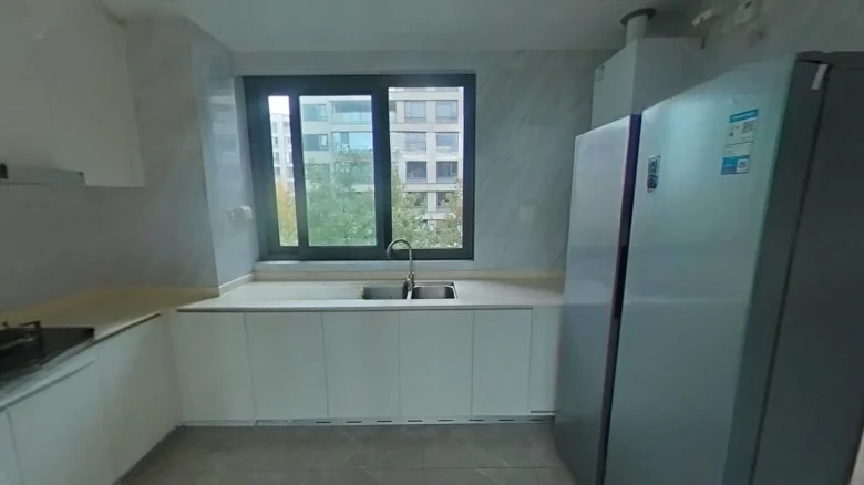 Lion Mountain Brocade Courtyard - View 8