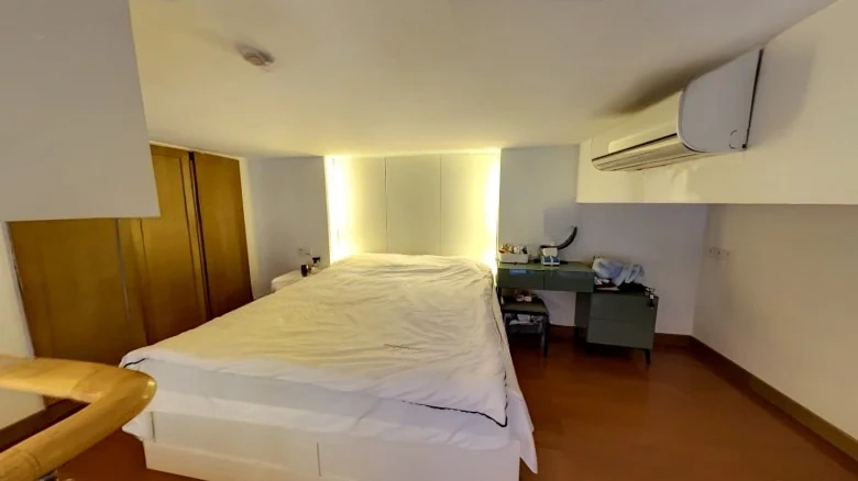 Round Square Moon Island Pavilion - View 4