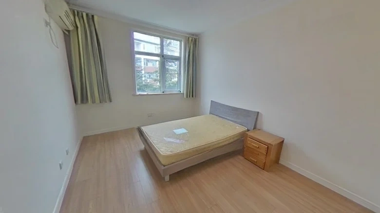 Scholarly Family Background - View 3