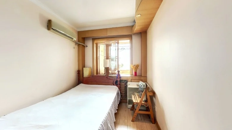 Dongjiaominxiang No. 13 Compound - View 3