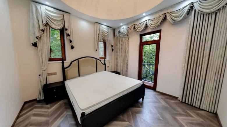 Lushan International Fragrant Stream Embankment - View 4