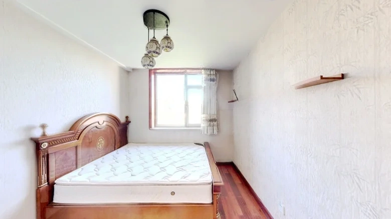 Peninsula Listening to Waves Bay - View 2