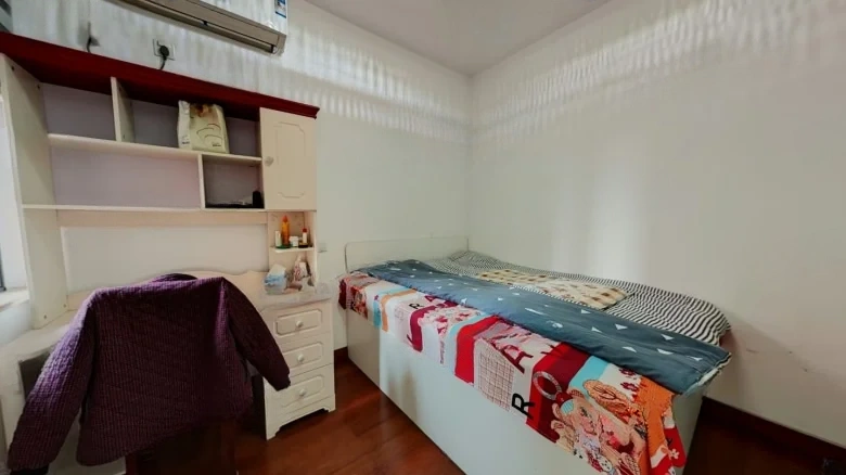 Yipin Lakeview Garden - View 2