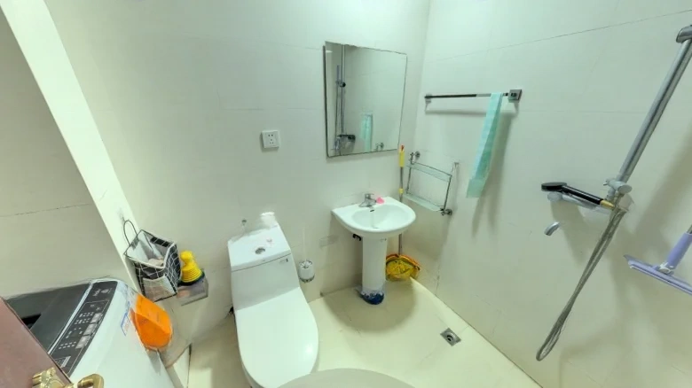 Fifth Avenue Garden - View 6