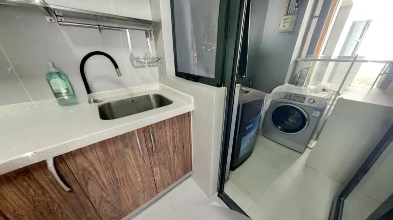 Luhu Ecocity Cloud Mirror - View 6