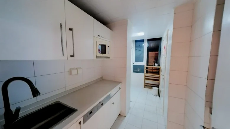 Windsor Avenue - View 8