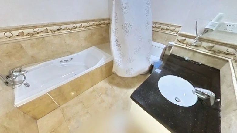 Tongyi Road - View 7