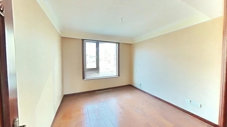 Red Jurende District - View 3