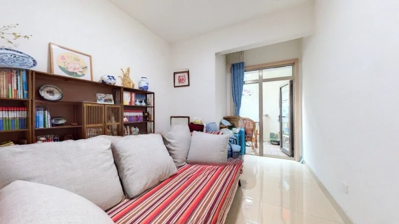 Sunshine Yard Above - View 5