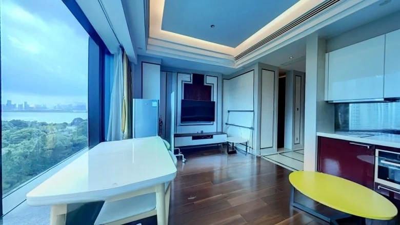 Eastern Horizon Ritz-Carlton Shanghai - View 3