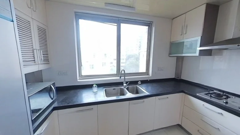 Golden Melon Compound - View 6