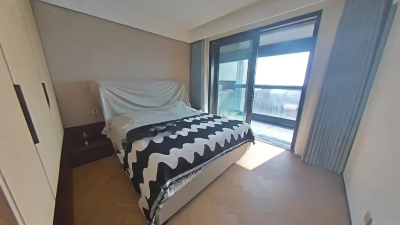 Silver Abundance Jade Seal City Mansion Luna - View 2