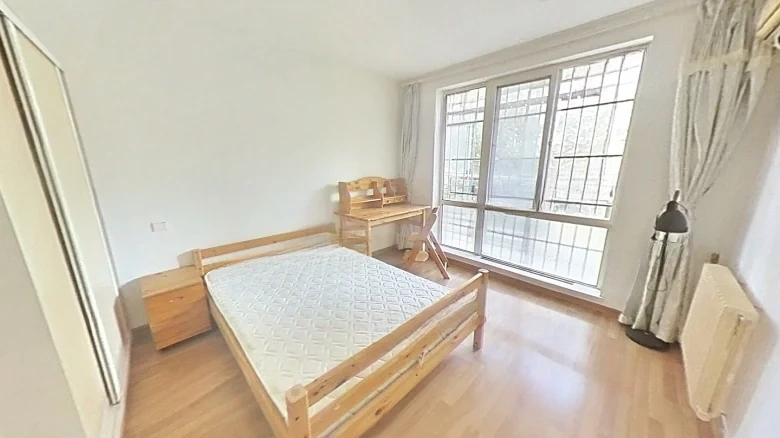 Biography Literature Apartment - View 5