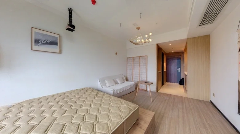 Purple Delight Plaza - View 1