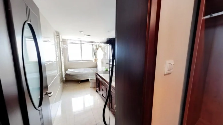 Kowloon Royal Mansion - View 9