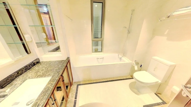 Elegant Ode Residence - View 6