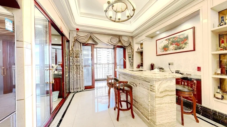 Elegant Residence Cambridge Confluence - View 6