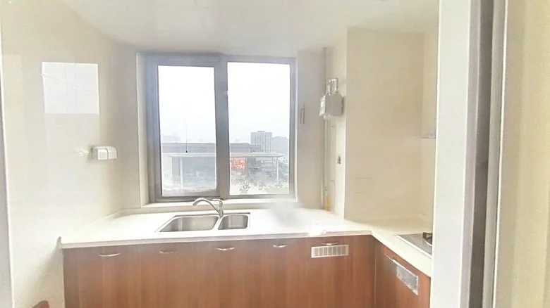 Clearwind Riverbank - View 6