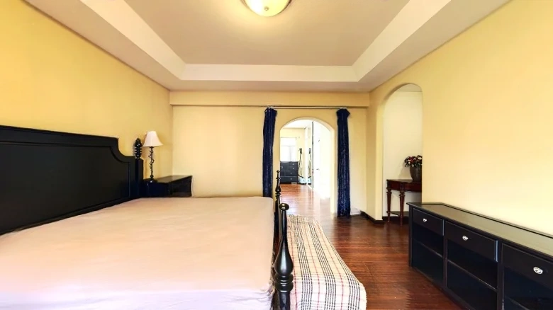 Famous Capital Garden - View 10