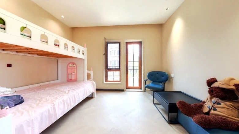 Zhonggeng Xianghai Yipin - View 6