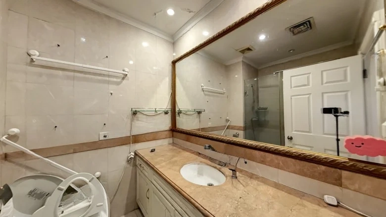 Lemont Lake Villa - View 11