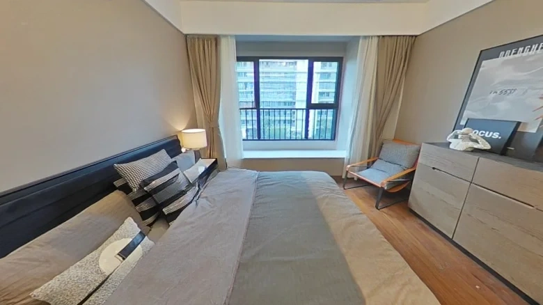 Fish Mouth Grace Mansion - View 2