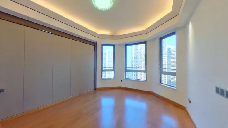 Central Bay Amber Bay - View 11