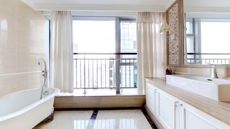 China Railway Qingdao Center - View 9