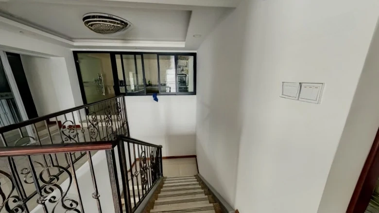 People's East Road 699 JinYang Digital City - View 5