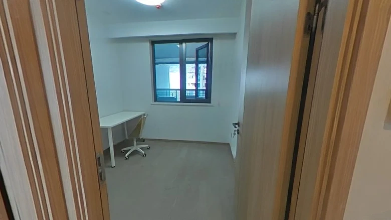 Green城Huaron ConstructionDawn Moon Reflecting Verdanteliness The translation of place or property names often retains some elements in their original form due to lack of direct equivalents or established translations. Therefore, - View 2