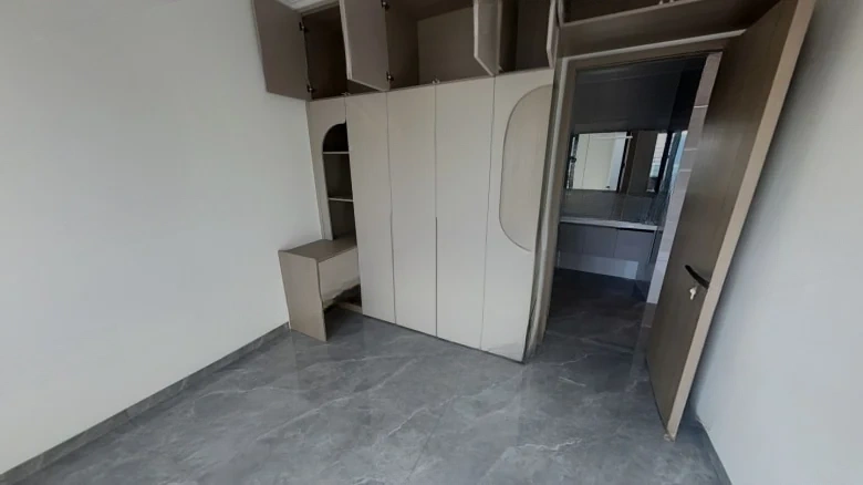 Lunhoujia Yuan - View 1