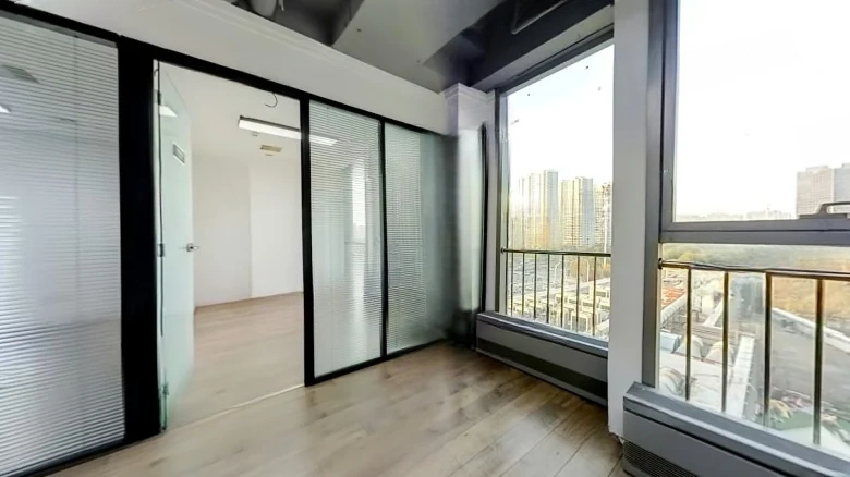 Hua Run Plaza - View 3