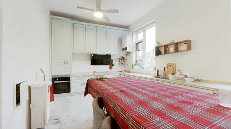 Cyan Tehe Mountain - View 8