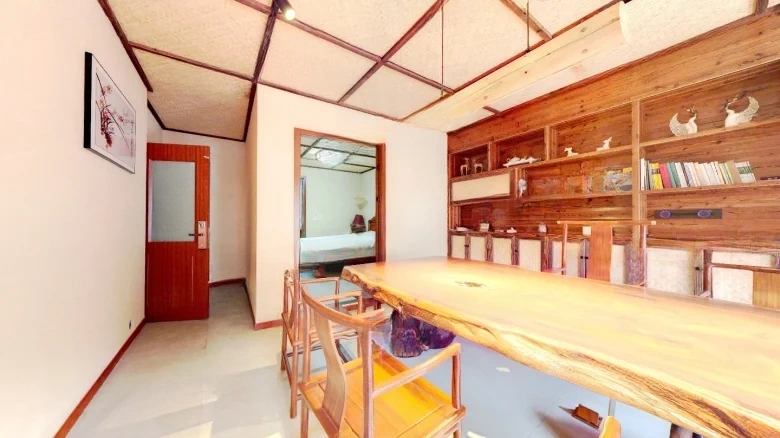 Northeast Street - View 14