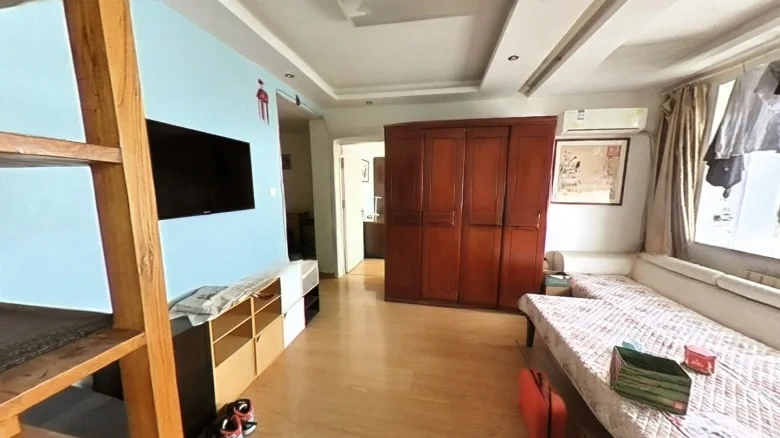 Golden Leader Family North District - View 4